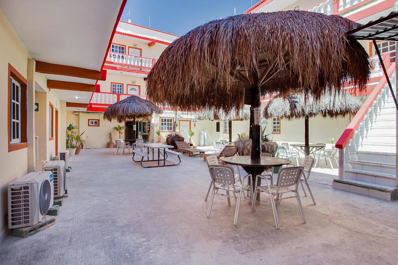 OYO Hotel Addy Tulum Exterior foto